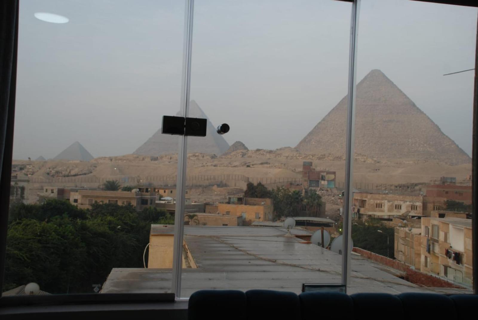 Pyramids Show Hotel Kafret el-Gabal Εξωτερικό φωτογραφία