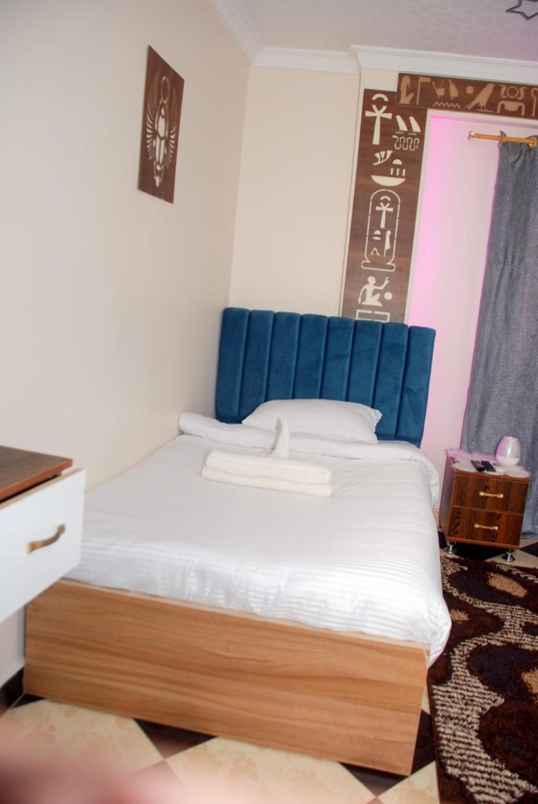 Pyramids Show Hotel Kafret el-Gabal Εξωτερικό φωτογραφία
